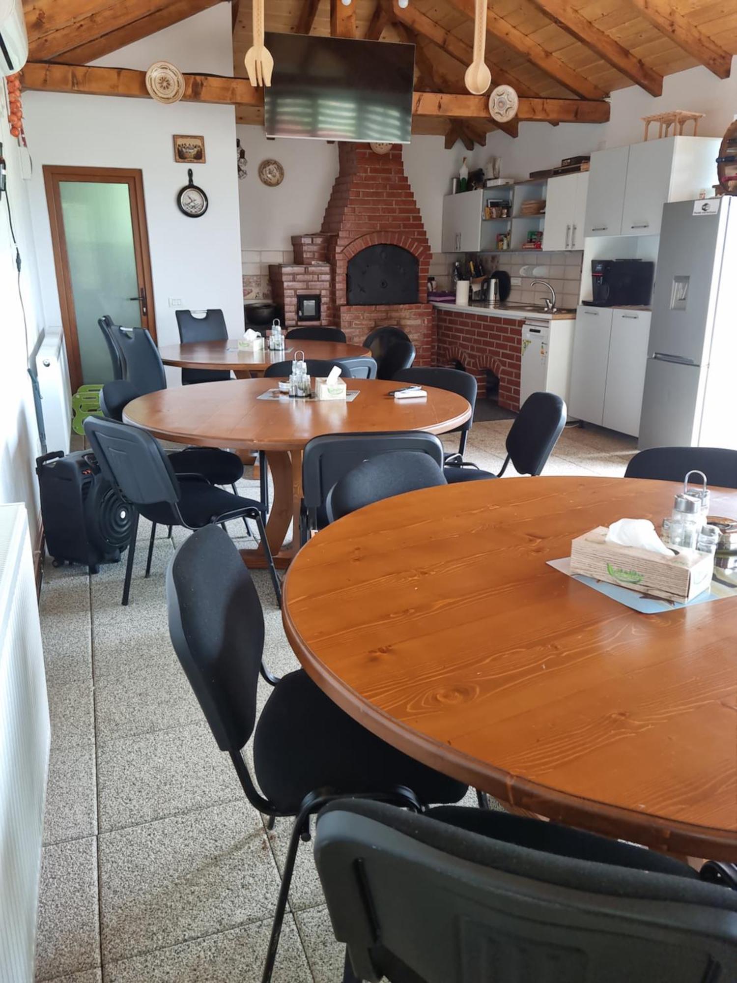 La Maria Si Ioana Curtea de Argeş Exterior foto